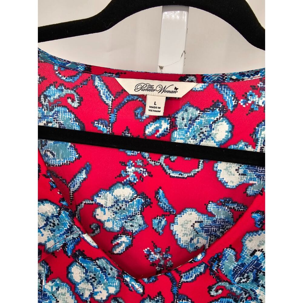Pioneer Woman Womens Sz L Cascade Caplet Ruffle Blouse Red Blue Floral - Picture 3 of 4